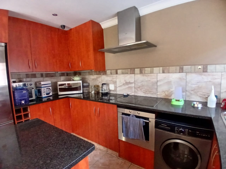 4 Bedroom Property for Sale in Kuruman Northern Cape